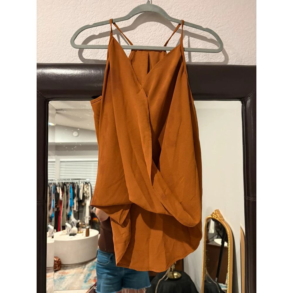 Boutique NWT Women’s Med Cognac Brown Draped Surplice Halter Top Cami - Picture 3 of 6